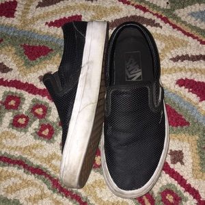 Black Slip On Vans (w/🆓 Gift)